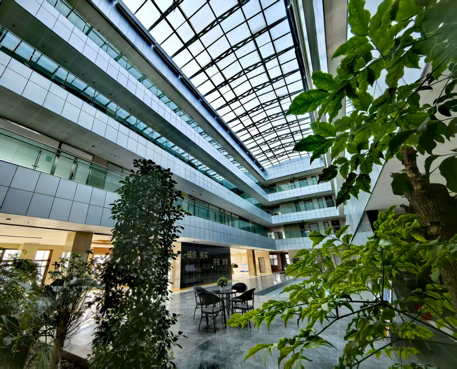 ����ӭ����������������������������ʱ�﷫����  ��������ְԱ����ǰ��ѵ